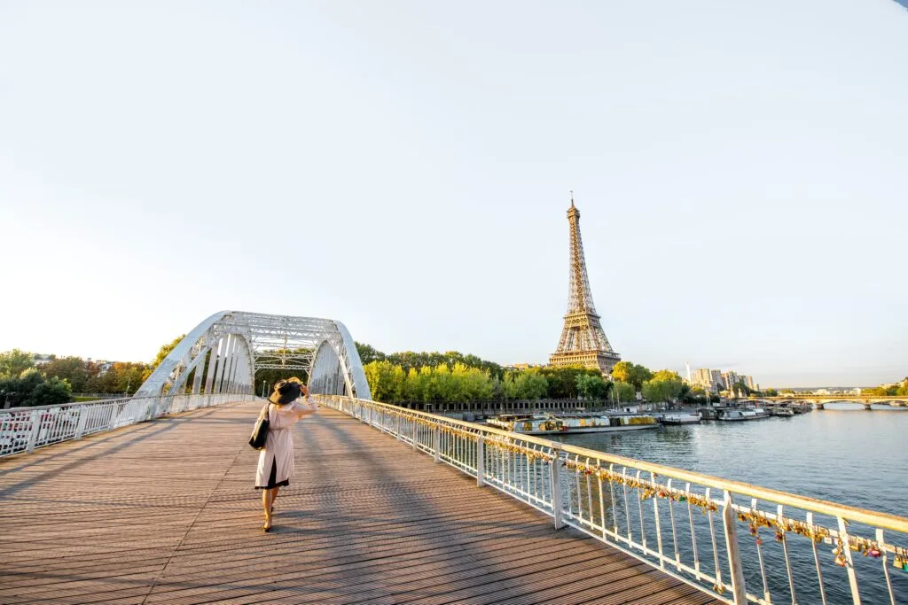 landscape-view-on-paris-with-bridge-and-eiffel-tow-2023-11-27-05-32-43-utc-min-1024x683.jpg